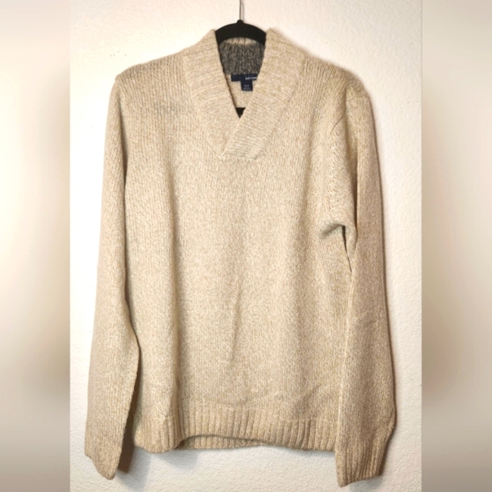 Basic Editions‎ Men's Oatmeal Color V-Neck Sweater, Size M